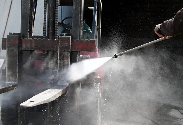 Best Pre-Holiday Cleaning  in Vineyard, CA